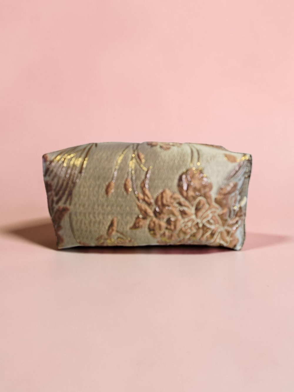 NEW Vince Camuto Lite Pink Floral Embroidered Pouch Cosmetic Bag 8"x4.5x4.5 NWT - Picture 5 of 10